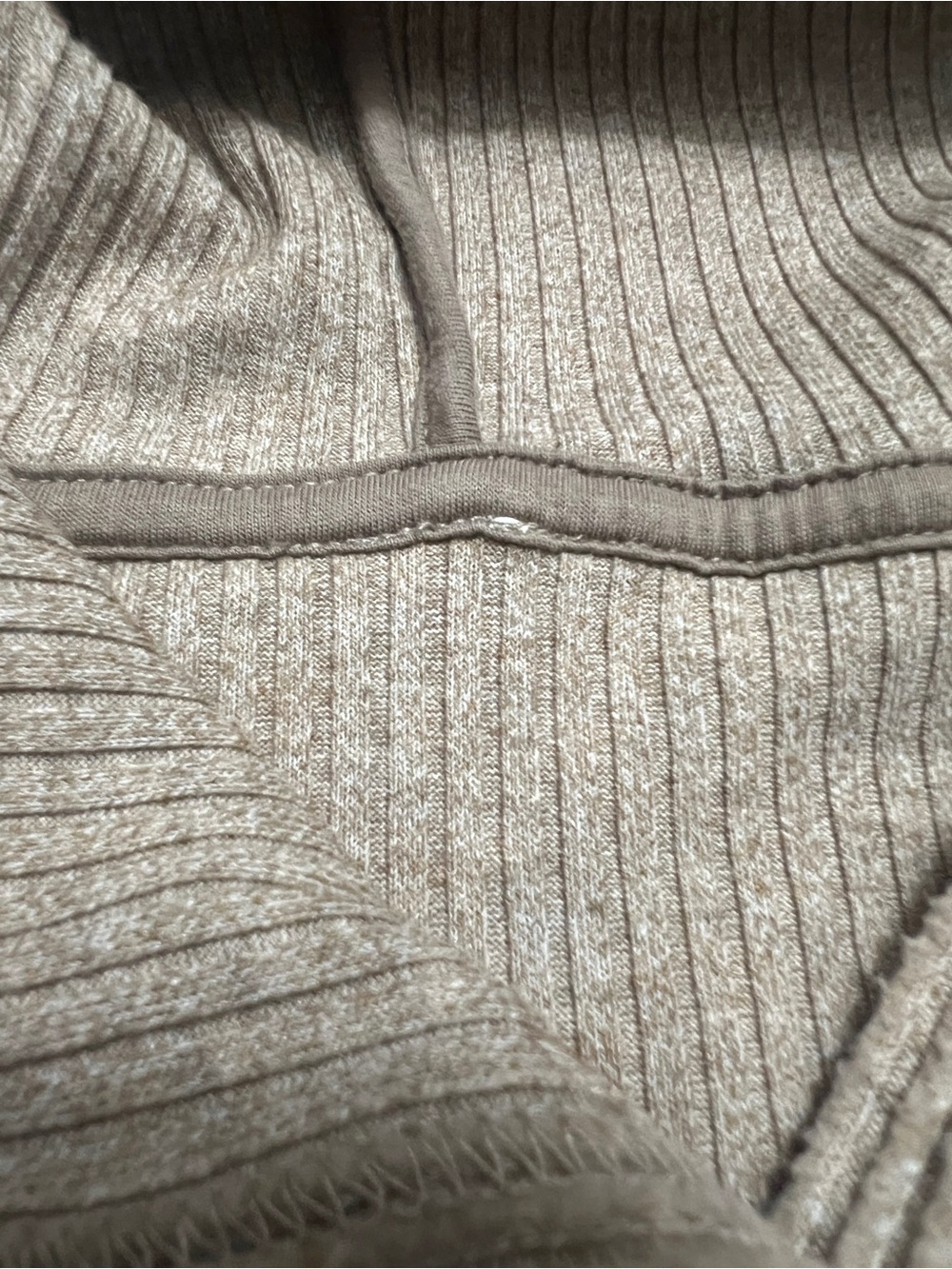 ALO Yoga Muse Hoodie Gravel Heather Long Sleeve Crop Sweatshirt Tan Gym Workout - Picture 9 of 15